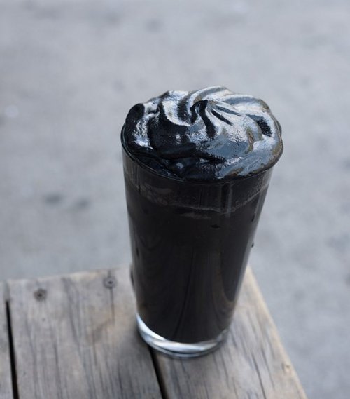 Это самый черный кофе, который вы когда-либо видели (7 фото)