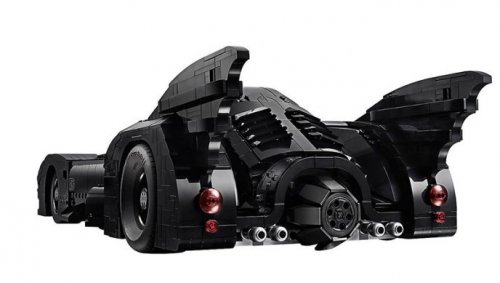 LEGO выпускает копию Бэтмобиля в честь 30-летия выхода фильма Тима Бёртона "Бэтмен" (14 фото)